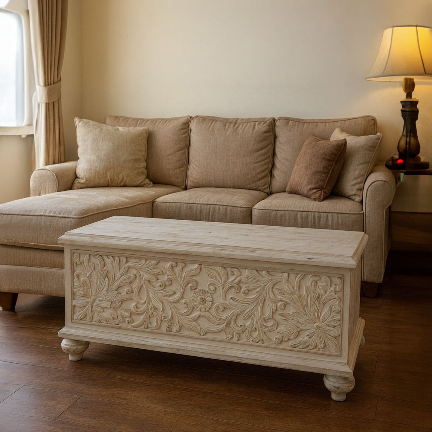 Custom Carved Wood Trunk "Cristina" - Antic Wash