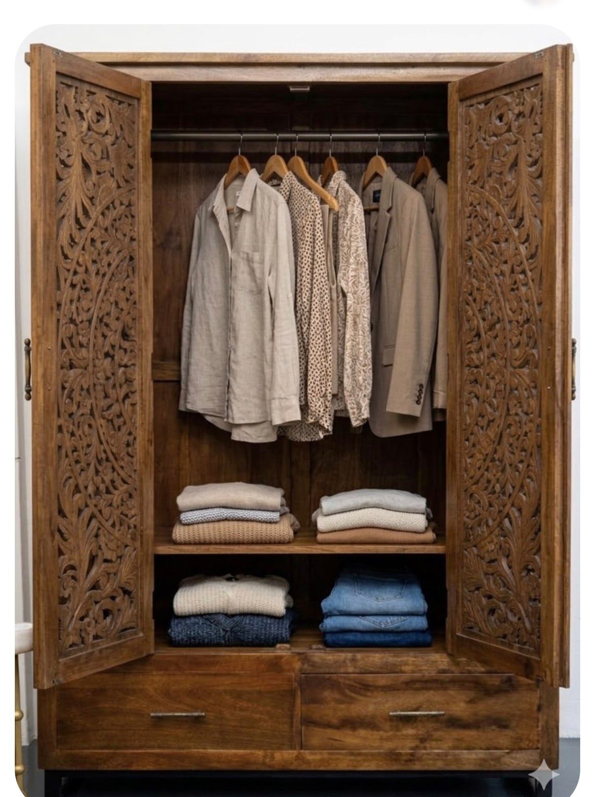 Custom Wooden Carved Drawers "Lentera" - Natural - 210cm