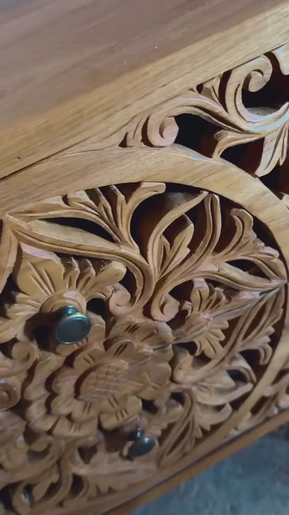 Carved Bedside Table 'Indra' - Natural