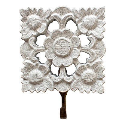 Carved Hanger 'Fahara' - White